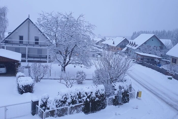 Auch Gleisdorf liegt unter einer weißen Decke.