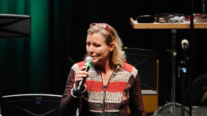 Seit 20 Jahren finden in Weiz "Vocal Jazz Nights" der Musikschule Weiz statt. Jetzt fand das 20-Jahr-Jubiläumskonzert im Kunsthaus statt. Initiatorin ist die Weizer Musikpädagogin Annette Giesriegl, die auch das Jubiläumskonzert moderierte. 