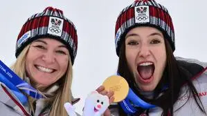 Ariane Rädler und Katharina Huber mit Gold 