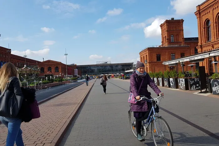 Die Manufaktura war Izrael Poznanski Textilimperium im Zentrum - eine eigene Stadt mit eigener Eisenbahn. Heute ist es das Areal urbanes Zentrum der Stadt