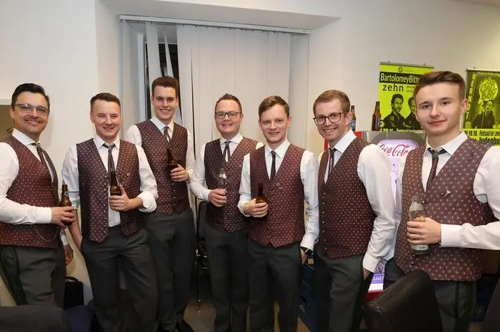 Im Rahmen des Konzertes wurde auch einigen langjährigen Musikern für ihr Engagement gedankt und die Leistungen der Jugend geehrt.