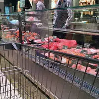 Abgepacktes Fleisch lässt sich leichter spenden als Ware aus der Feinkosttheke – Symbolbild