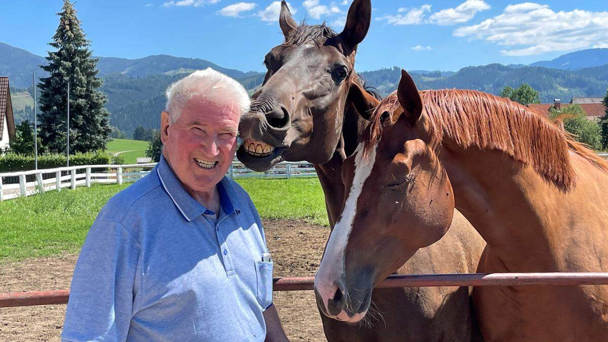 Auf einem herrlichen Fleck Erde – genau in St. Marein-Feistritz – züchtet Emil Bischof (86) seine Hannoveraner 