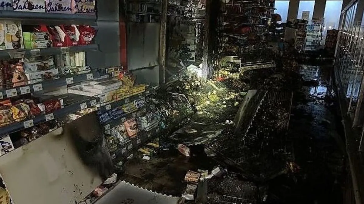 Der Innenbereich des Supermarkts wurde schwer beschädigt