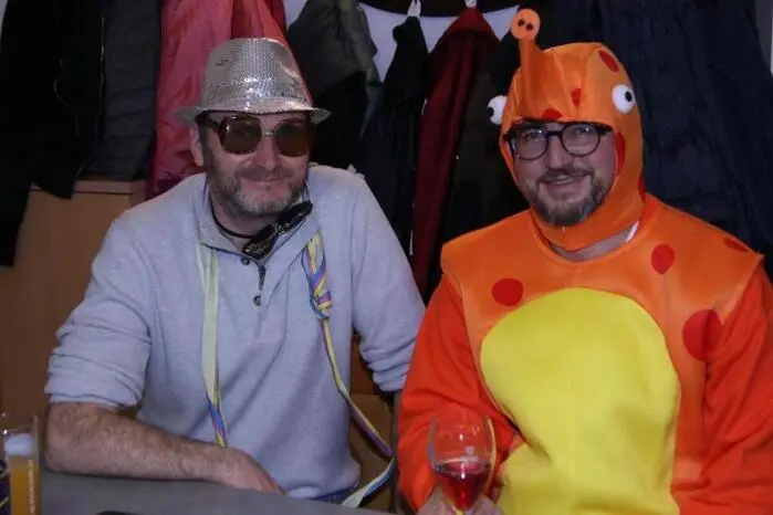 Auch Bürgermeister Bernd Gratzer und sein Vize Harald Scherz ließen sich den Faschingsspaß nicht entgehen.