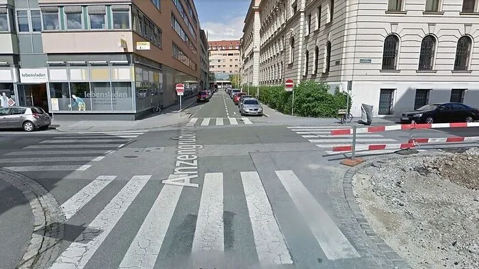 Der Unfall passierte an der Kreuzung Anzengrubergasse mit Brockmanngasse