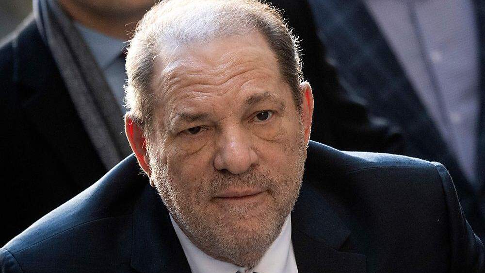 Urteilsverkündung aufsehenerregenden Vergewaltigungsprozess gegen den ehemaligen Hollywood-Mogul Harvey Weinstein