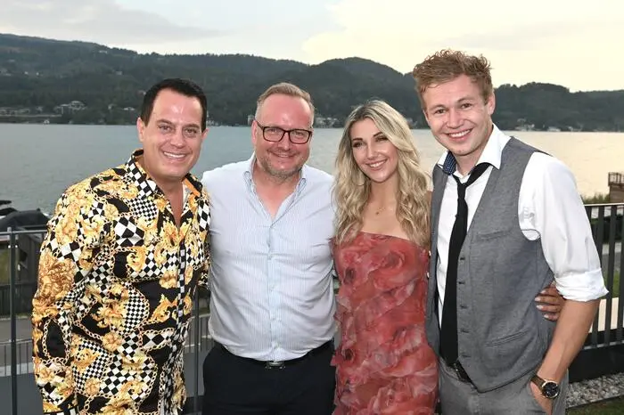 Gregor Glanz, Hubert Wallner , Kayla Krystin und Bernie Blank.
