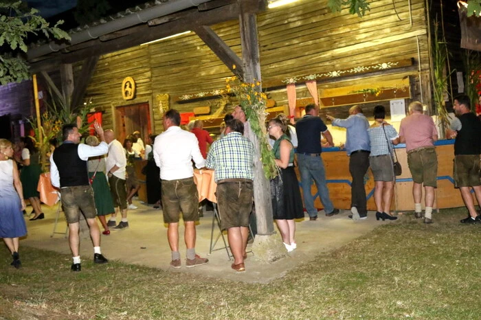 Auch am Samstag waren zahlreiche Besucher gekommen, um bei diesem Fest dabei zu sein. 