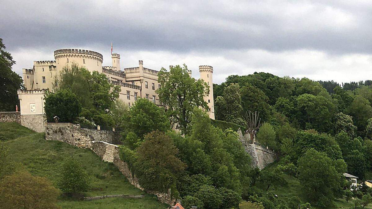 Das Schloss Wolfsberg. Die frühere Burg wurde erstmals 1178 in einer Urkunde des Stiftes St. Paul erwähnt