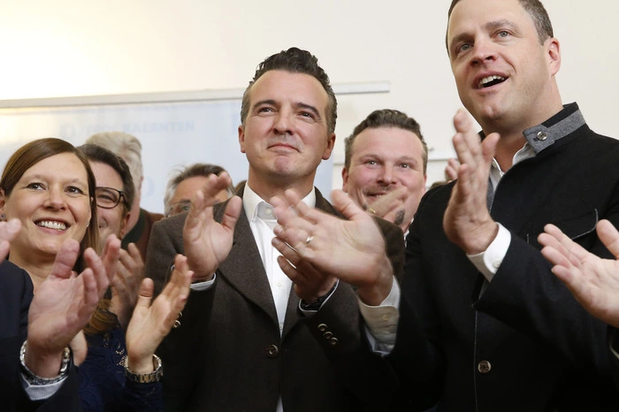 Klicken Sie sich durch die Fotos!