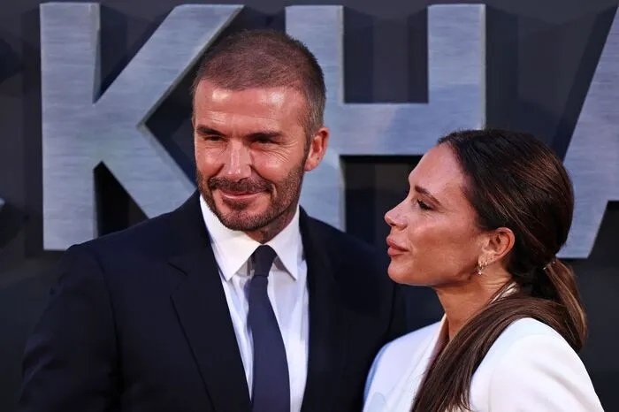 Auch der Beginn der Romanze mit Victoria und sogar eine Affäre Beckhams werden thematisiert.