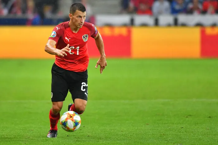 Stefan Lainer: 4 Unentwegt unterwegs. Schaltete sich immer wieder in die Offensive ein. Idealflanke auf Arnautovic bei dessen Stangenkopfball. Sein Offensivdrang ermöglichte den Polen aber Freiräume.