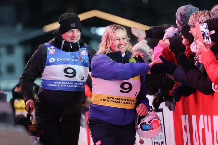Bei der „Hermann Maier Star Challenge“ wurden Andreas Herzog und Renate Götschl begeistert empfangen.