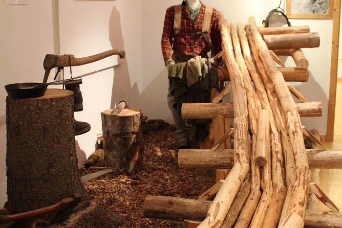 Wissenswertes über die Flößertradition ist übrigens auch im Gemeindemuseum erklärt.