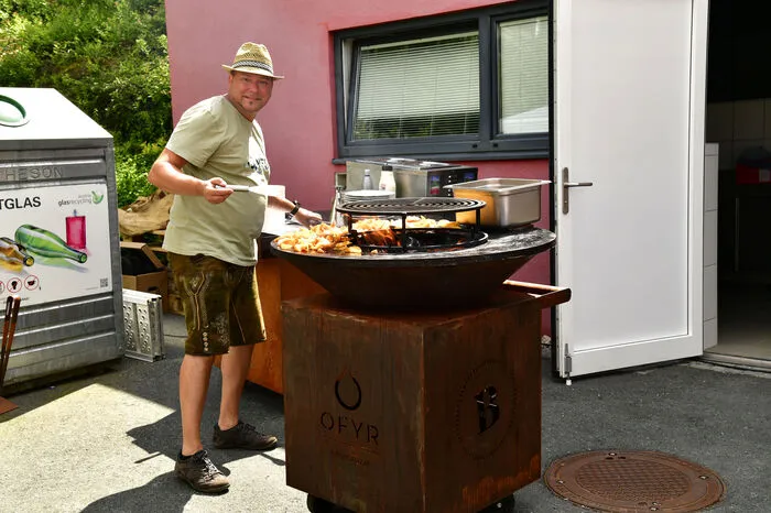 Schon am frühen Nachmittag brachten die Schuhplattler der Landjugend, Ortsgruppe Hartberg, Stimmung in die Veranstaltung