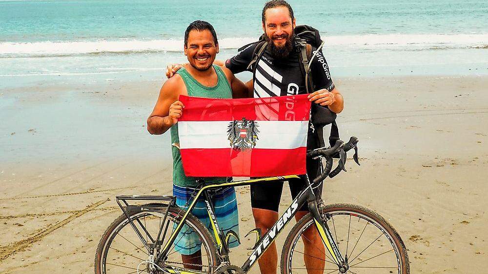 Helmut Pucher aus Mittertrixen fuhr mit seinem Rad die längste Straße der Welt, durch Wüste und Schnee	
