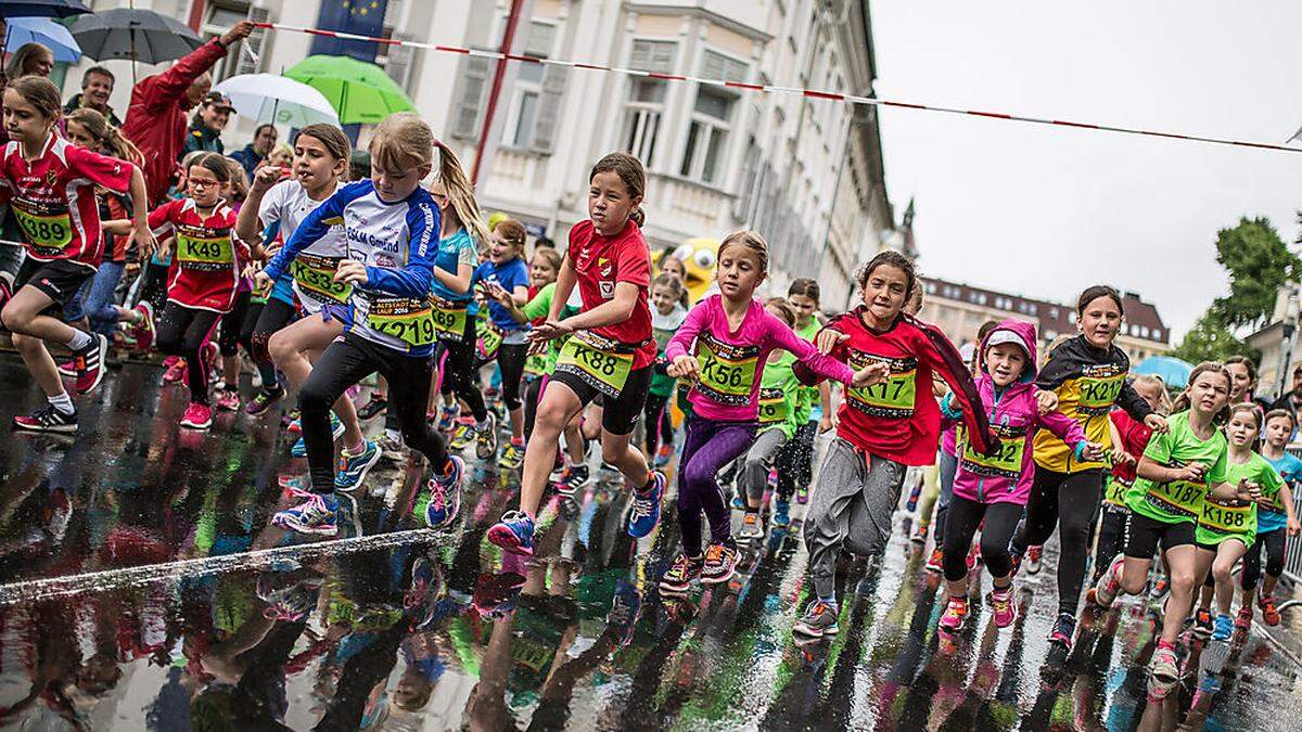 Beim Altstadtlauf sind auch die Kleinsten mit dabei