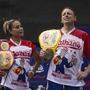 Die Serienchampions Miki Sudo und Joey Chestnut