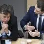 Vizekanzler Kogler und Bundeskanzler Kurz im Gespräch während der Sitzung des Bundesrats