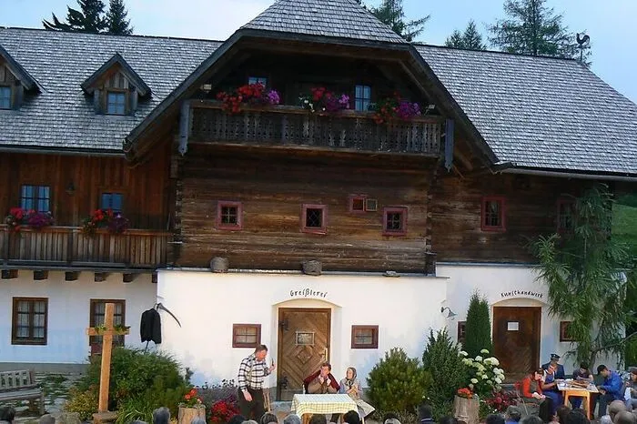 Auf der Brandluckner Huabn wird nicht nur Theater gespielt, sondern auch geheiratet.