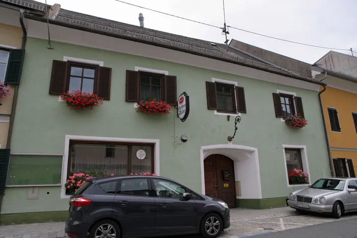Dieses Gasthaus steht schon längere Zeit leer