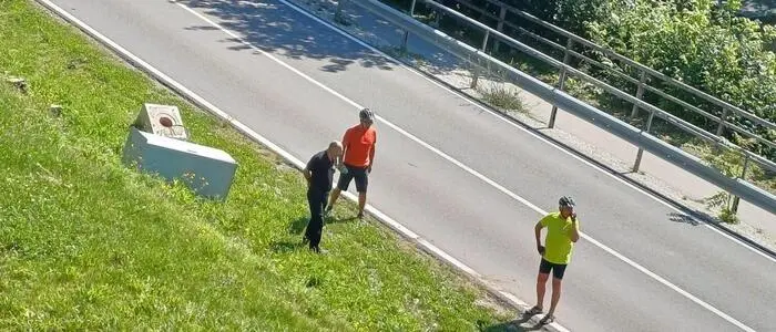 Der Radarkasten zwischen Sattendorf und Stöcklweingarten am Ossiacher See wurde im Juli umgefahren