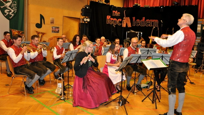 Der diesjährige Musikerball der Blasmusik St. Marein stand unter dem Motto "Tanz und Tradition!".