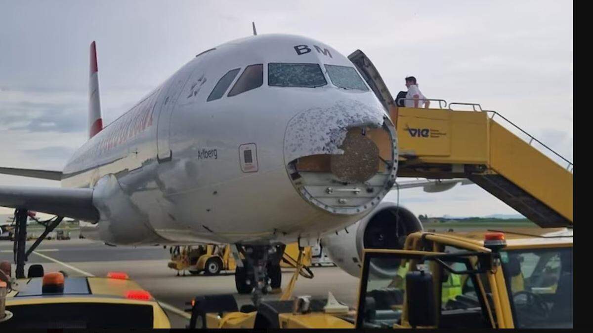 So sah die AUA-Maschine vom Typ Airbus A320 nach der Landung in Wien Schwechat aus