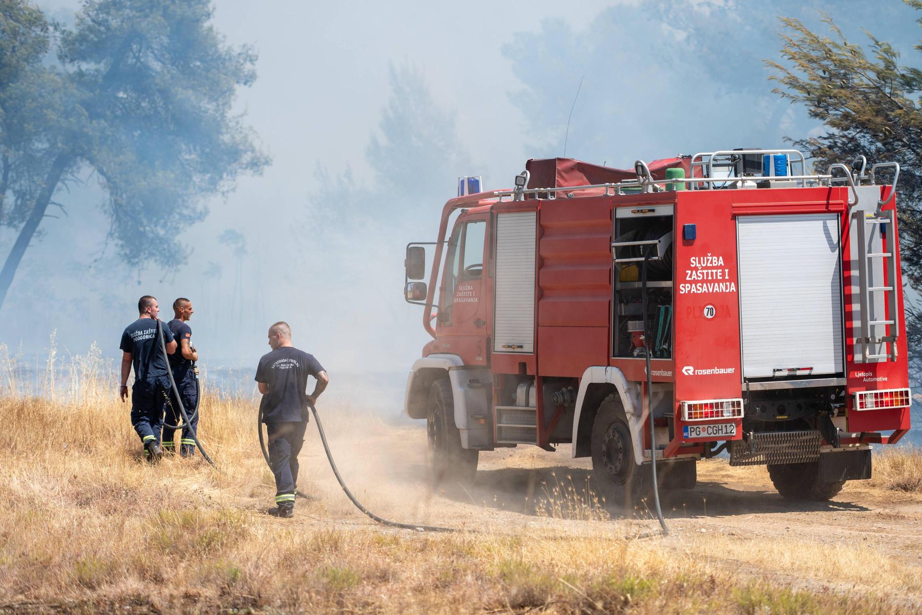 Rücktrittsmöglichkeiten: Waldbrände in Ferienregionen: Das müssen Reisende  beachten