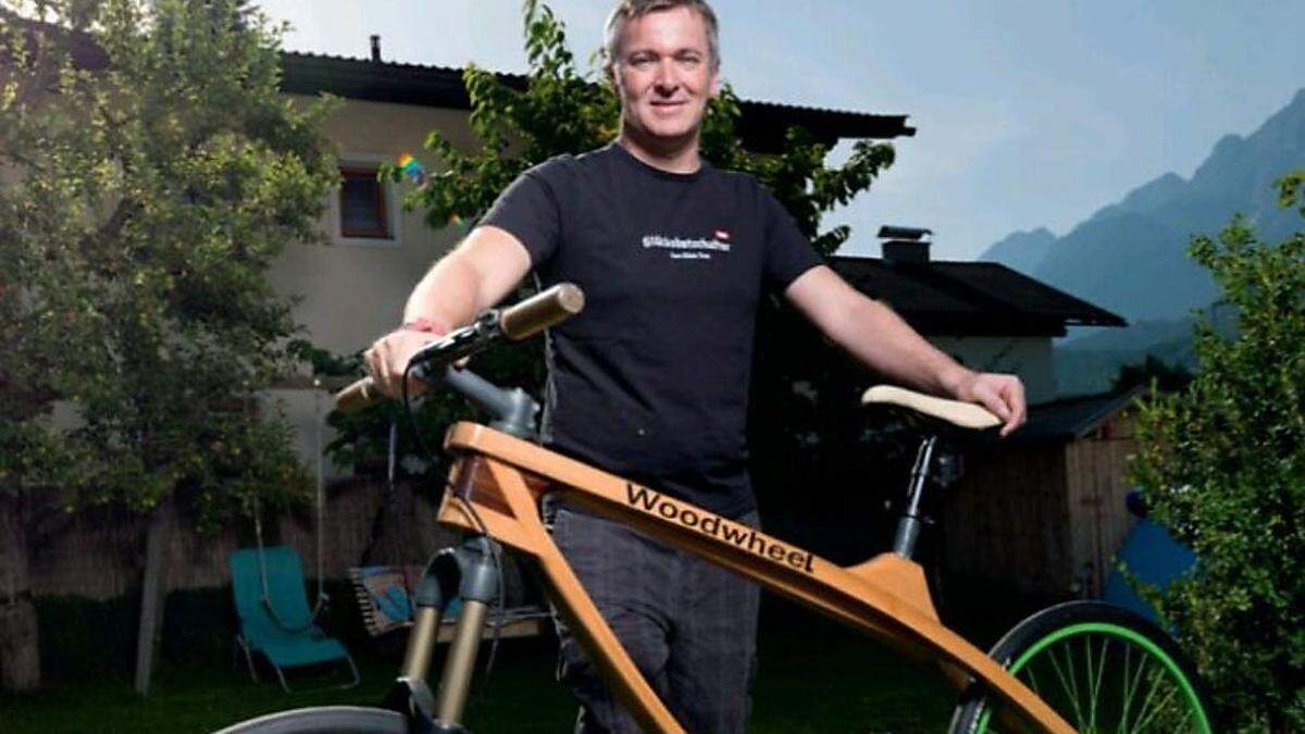 Steffen Ortner mit einem seiner Fahrrad-Prototypen. Das Design ist bis Herbst geheim