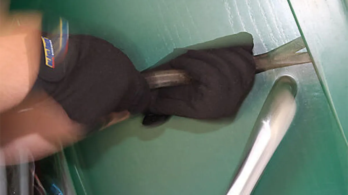 Einbruch in Wohnhaus: Hohe Summe gestohlen