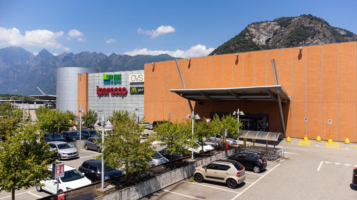  „Le Isole Shopping Center“ in Gravellona Toce (Piemont) 