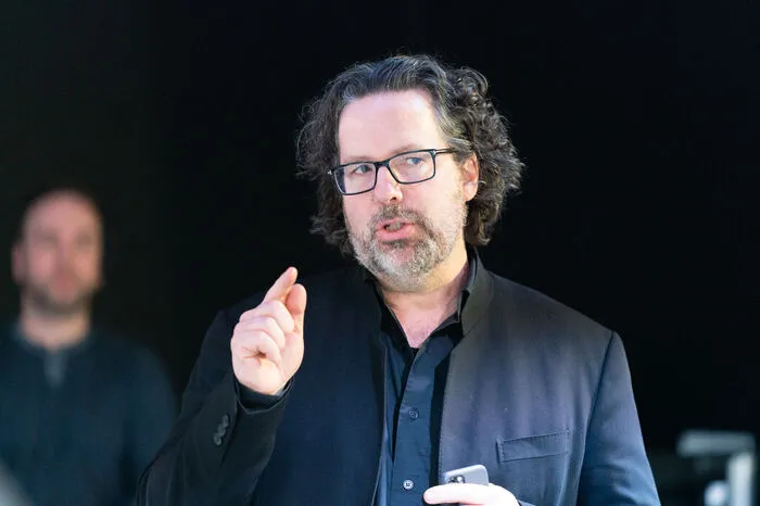 Designer Stuart Veech hat die Studios gestaltet. Er gilt als weltweit geschätze Koryphä in seinem Fach.