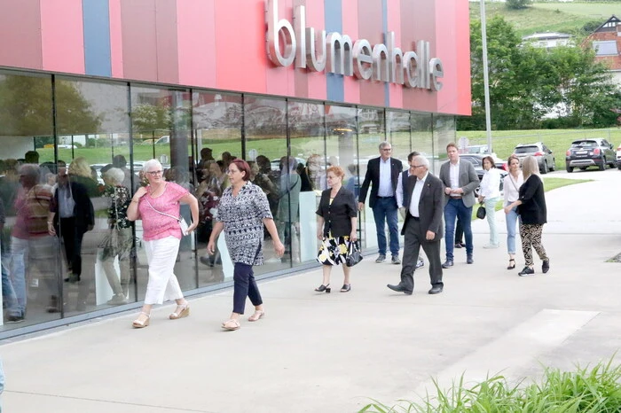 Hunderte – vorwiegend weibliche Besucher - waren aus diesem Grund in die Bezirkshauptstadt gepilgert, um sich diesen musikalischen Ohrenschmaus nicht entgehen zu lassen. 