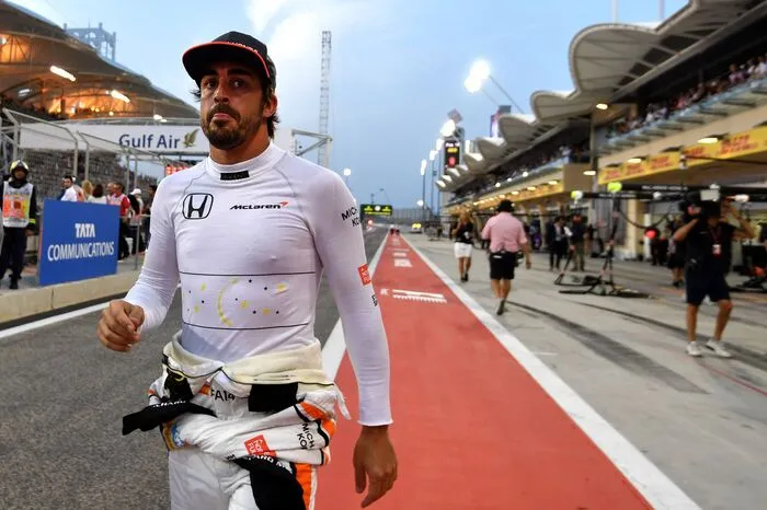 Fernando Alonso kam in Bahrain nicht ins Ziel.
