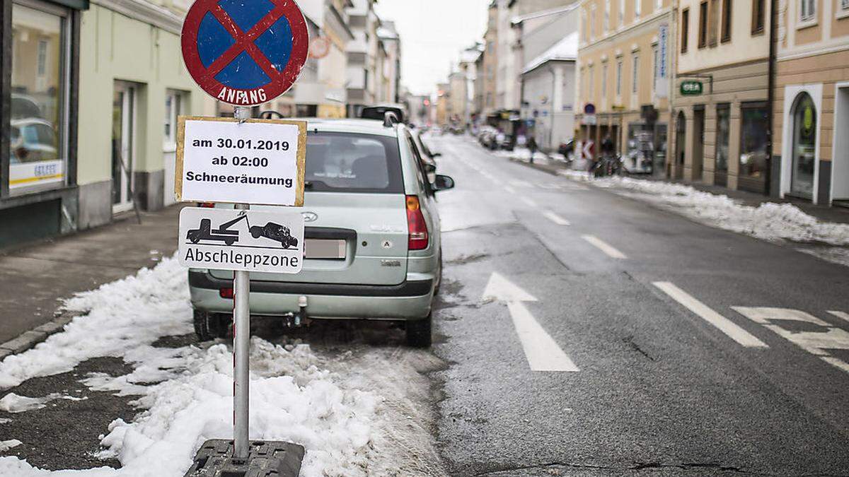 Lenker widerrechtlich abgestellter Fahrzeuge sollen künftig zur Kasse gebeten werden