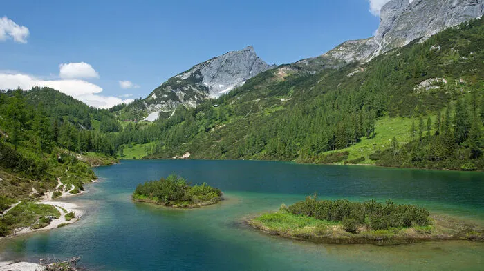 Der Steirersee im leuchtendem Smaragdgrün