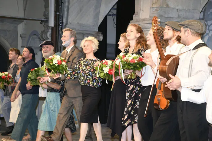 Das Ensemble Porcia versprüht mit seinem diesjährigen Programm italienisches Flair und startete erfolgreich in seine 58. Spielzeit. 