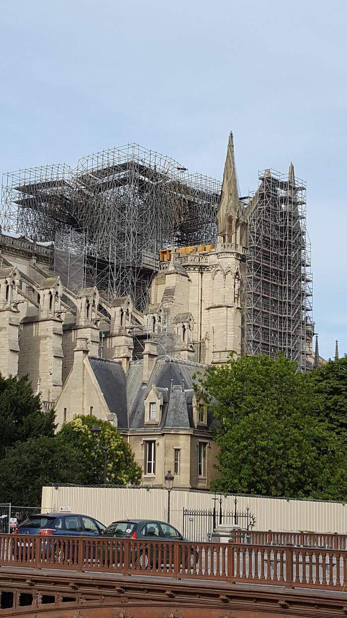 Eine aktuelle Aufnahme von Notre Dame