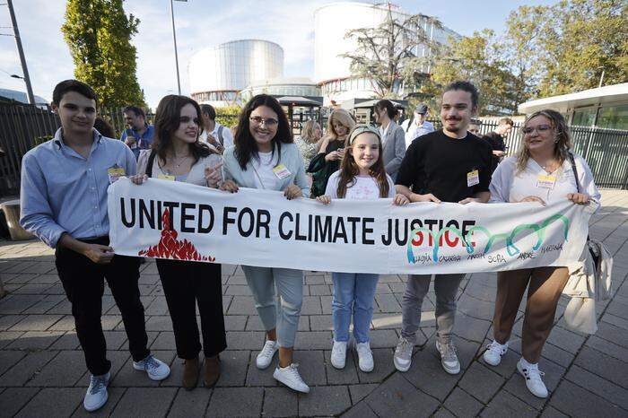 Die von sechs Kindern und Jugendlichen eingereichte Klimaklage wurde am Mittwoch in Straßburg vor dem Europäischen Gerichtshof für Menschenrechte (EGMR) verhandelt