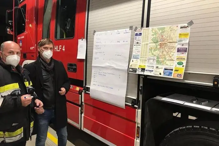 Klicken Sie sich durch die Bilder von der Suchaktion!