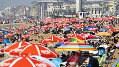 Strandszene in Brighton (Großbritannien)