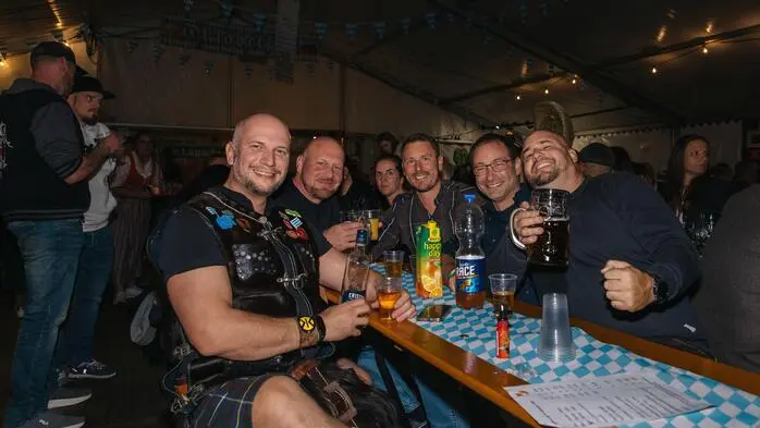 Das Festzelt beim Rüsthaus war bestens besucht