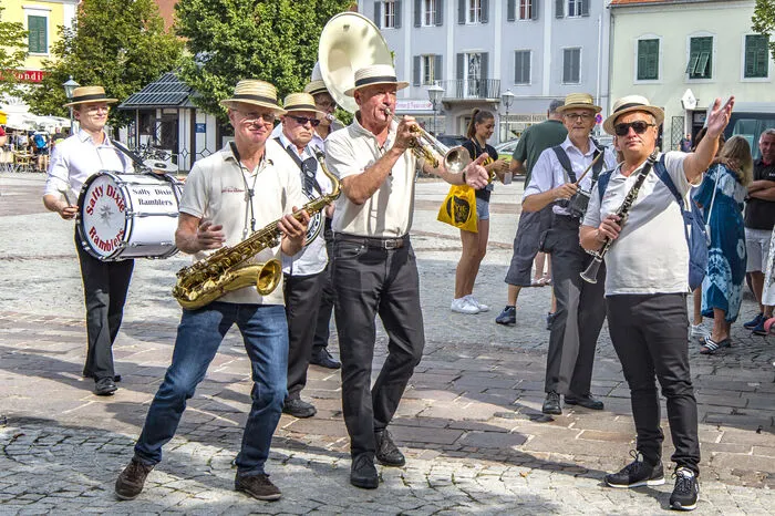 Das Abschlusskonzert gestalteten die Musiker der legendären Old Stoariegler Dixieband, gegründet von Johannes Hödl im Jahr 1976