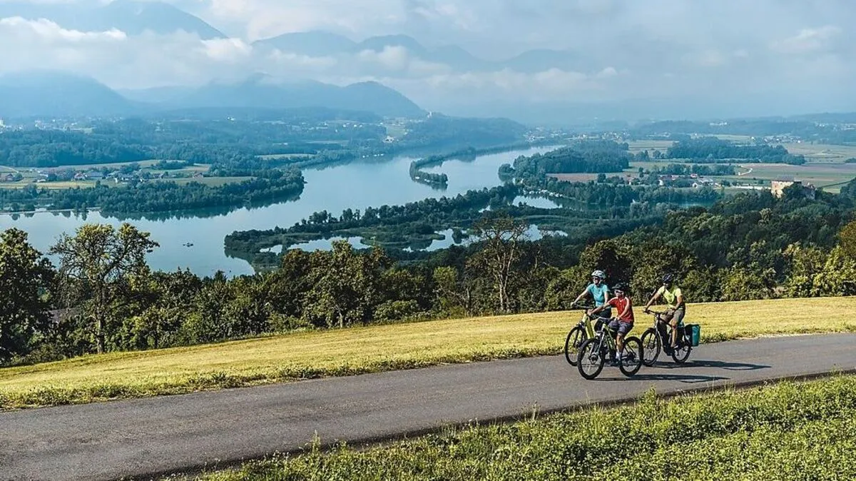 Die östlichste Etappe der großen Kärntner Seenschleife führt zu Klopeiner See, Kleinsee nd Völkermarkter Stausee