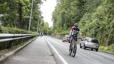 Ob die Wörthersee Straße (L96) neu gestaltet wird, ist nun wieder offen