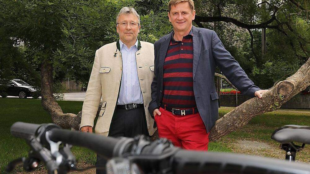 Leobens Bürgermeister Kurt Wallner /r.) mit Michael Pferschy von der Realgemeinschaft Leoben