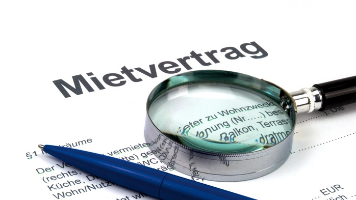  Im zweiten Quartal 2026 legten die durchschnittlichen Wohnungsmieten inklusive Betriebskosten gegenüber dem Vorjahreszeitraum um 3,3 Prozent auf 10,5 Euro pro Quadratmeter zu