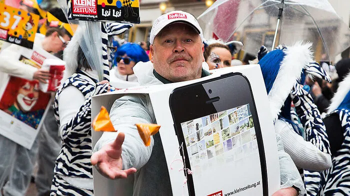 Technik-Kostüme, wie hier die Kleine Zeitung-App, liegen heuer voll im Trend